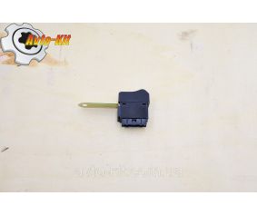 Реле включения лампы ABS Geely CK/CK2