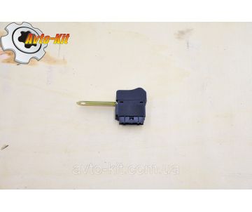 Реле включения лампы ABS Geely CK/CK2