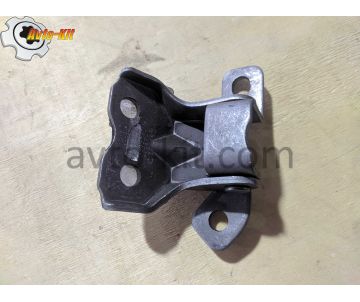 Петля двери передней L нижняя Geely MK